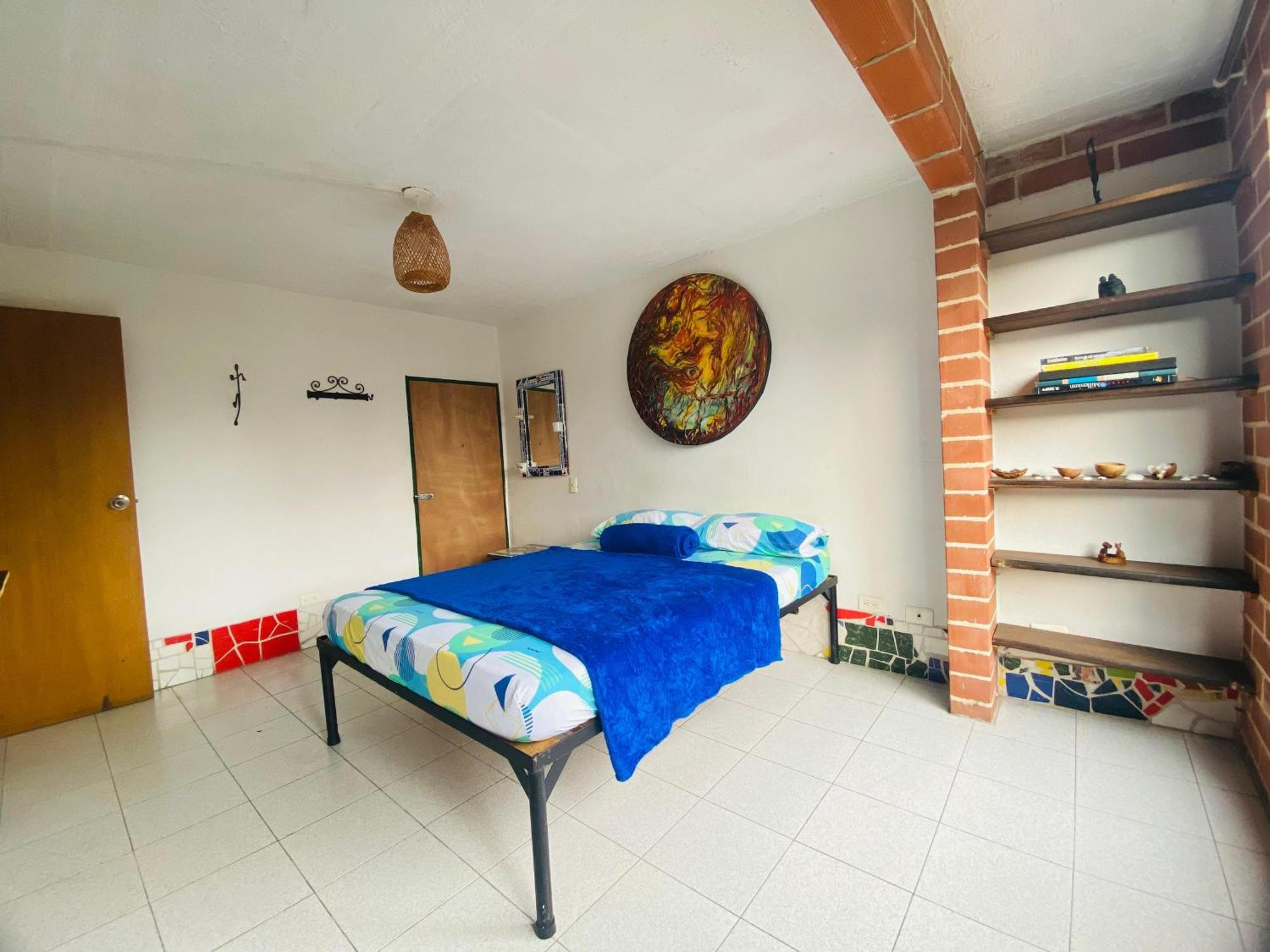 En Casa Ithaca En Floresta - Santa Lucia Medellín