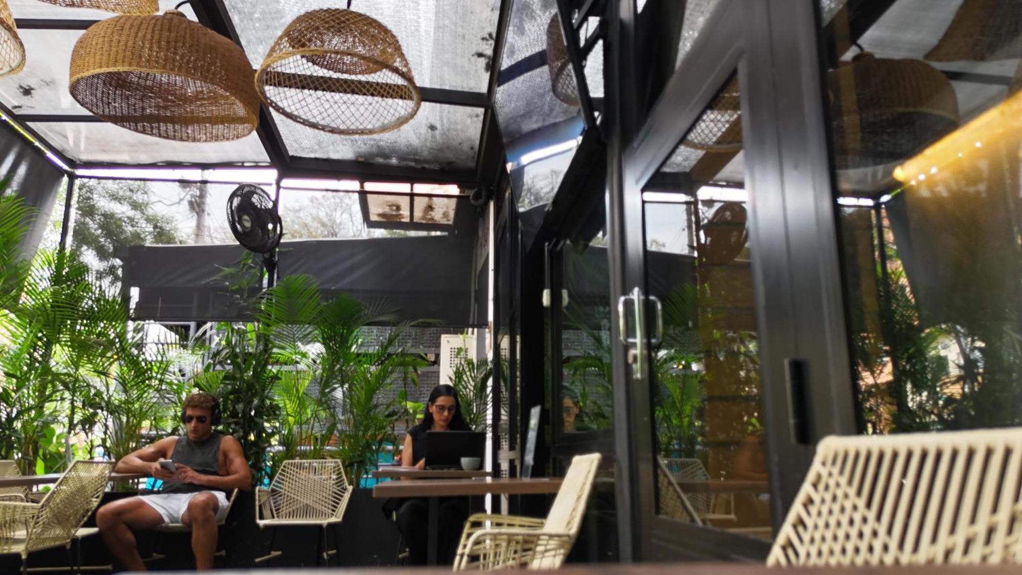 One Apartahotel