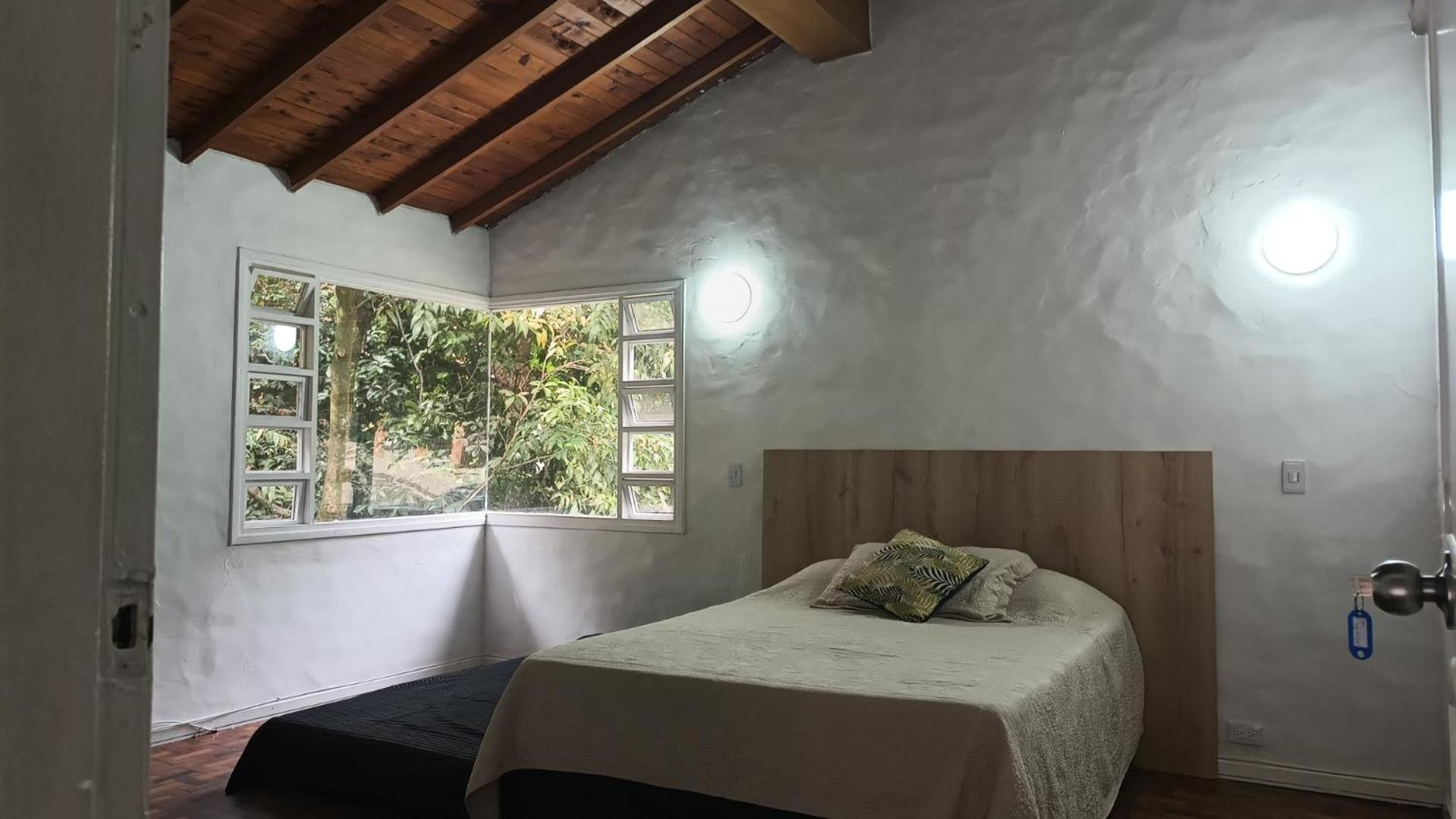 Casa De Huespedes Del Poblado Grupos Familiares O Corporativos