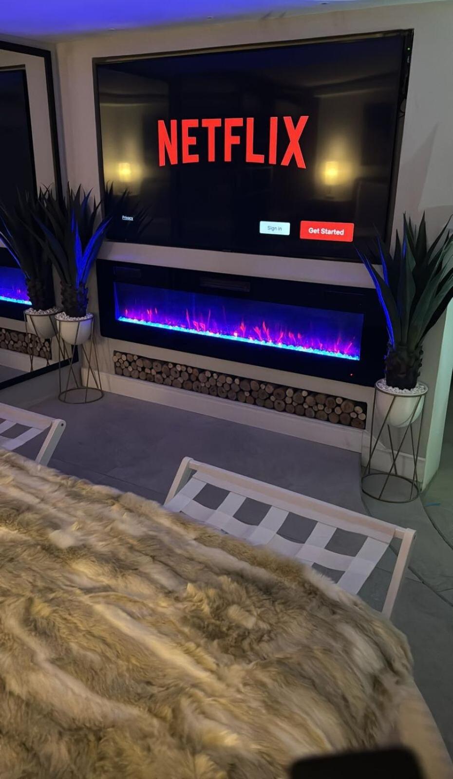 Luxury Jacuzzi Air Conditioning Fireplace And King Bed Apartamento *