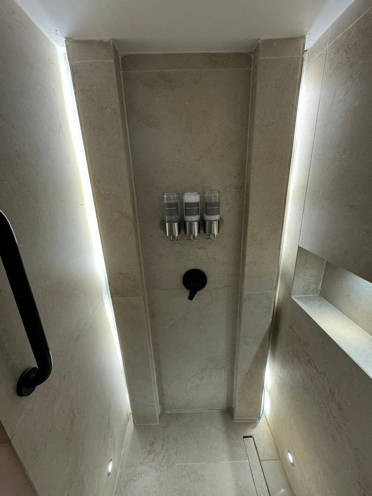 Apartamento Luxury Jacuzzi Air Conditioning Fireplace And King Bed