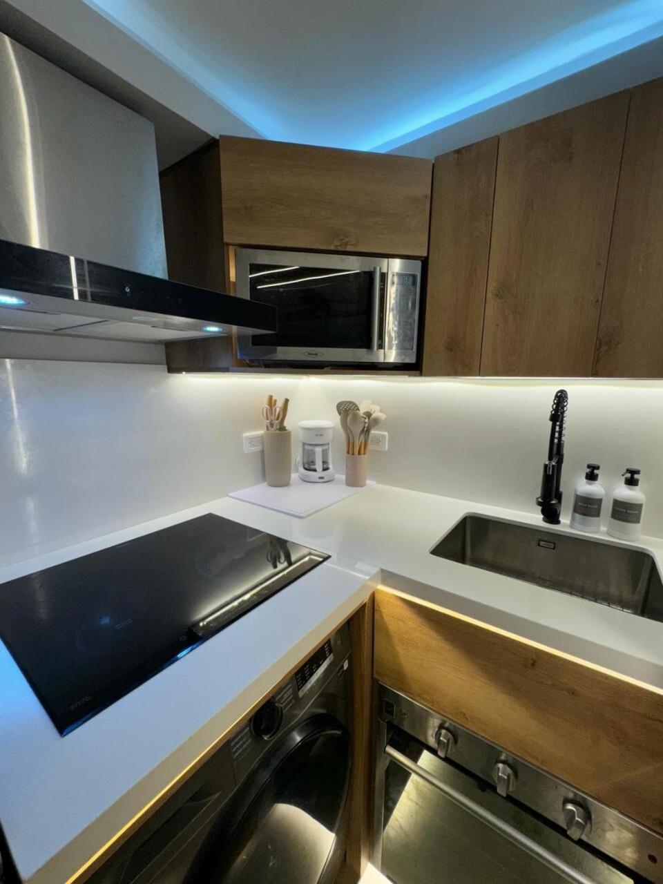 Apartamento Luxury Jacuzzi Air Conditioning Fireplace And King Bed *