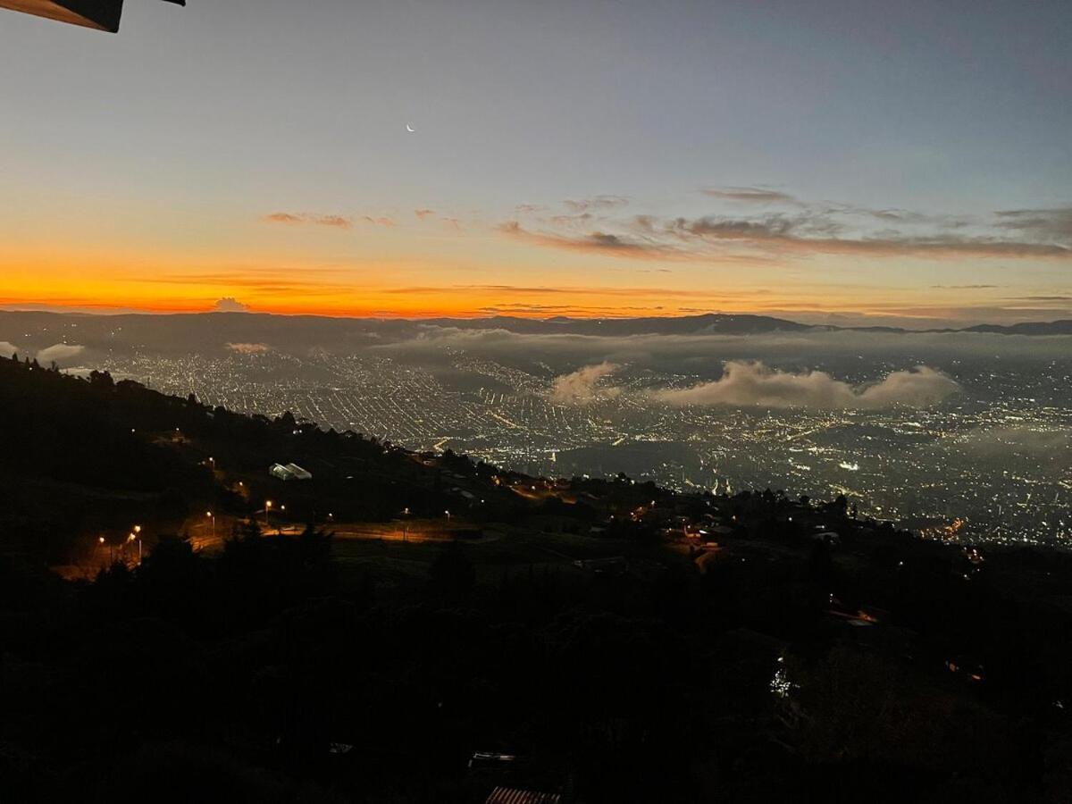 Lp La Pergola, Naturaleza Con Lujo Y Increible Vista A Todo Medellín