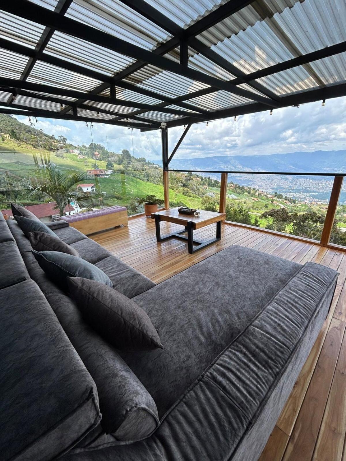 Lp La Pergola, Naturaleza Con Lujo Y Increible Vista A Todo Medellín
