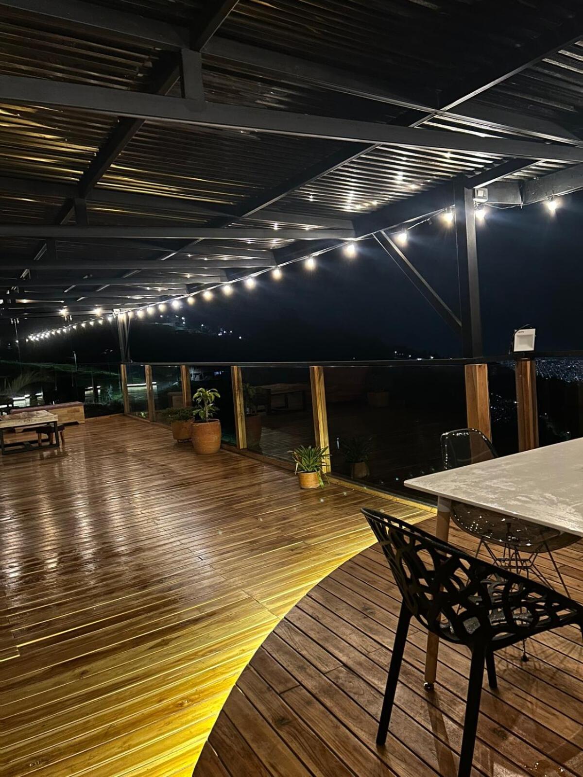 Villa Lp La Pergola, Naturaleza Con Lujo Y Increible Vista A Todo