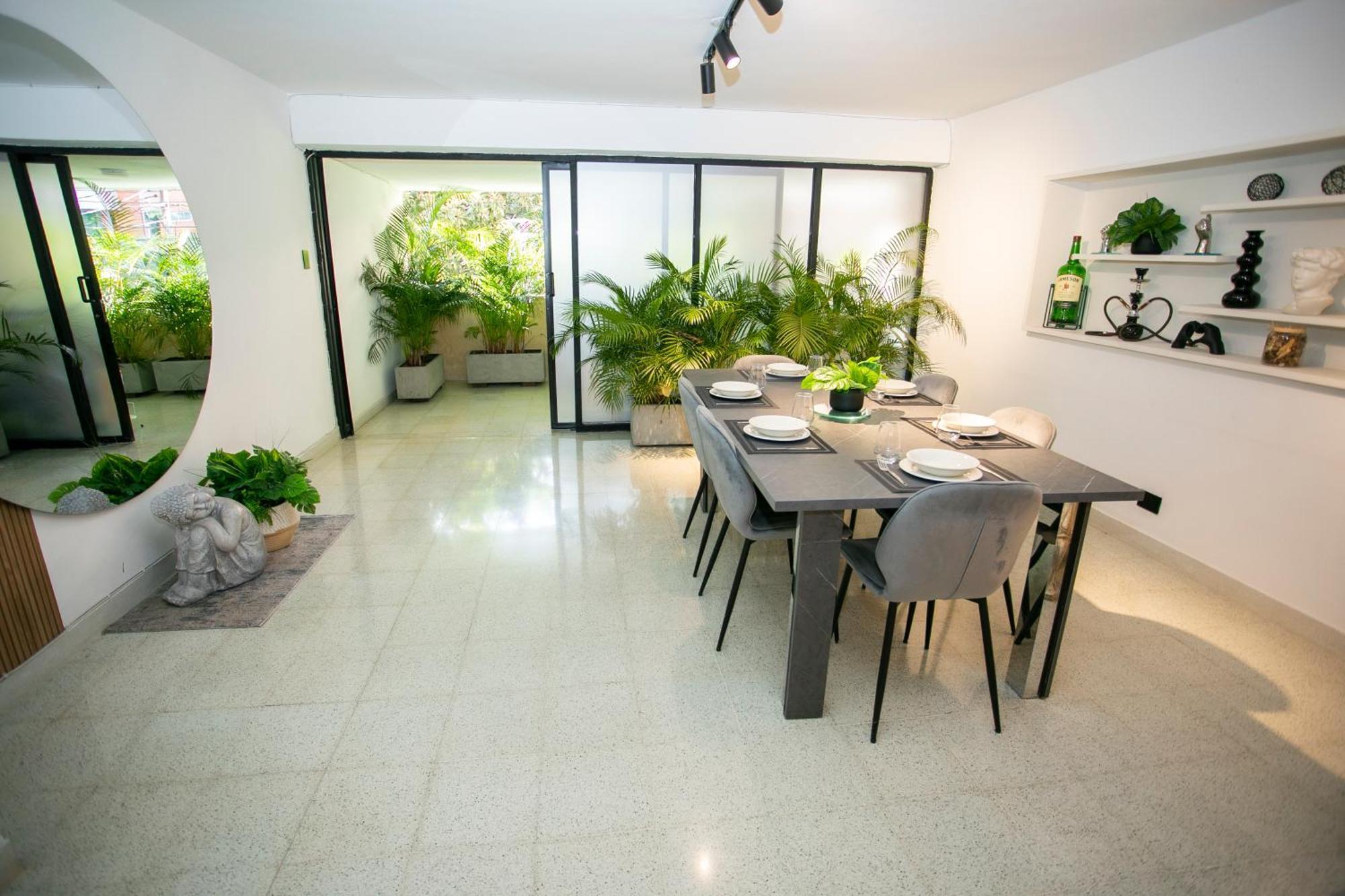 Lorel Spring Luxury Cozy And Relaxing 5br-ac-wifi-jacuzzi-ac-laundry * Medellín