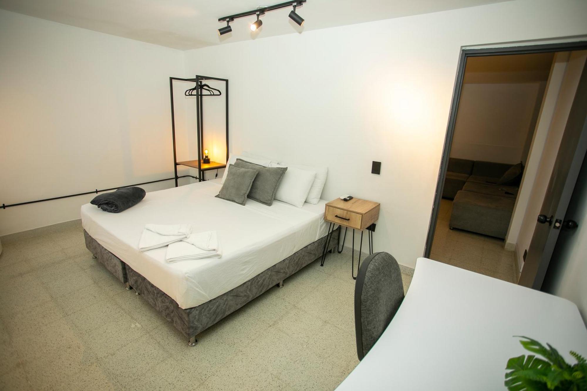 Lorel Spring Luxury Cozy And Relaxing 5br-ac-wifi-jacuzzi-ac-laundry Сasa de vacaciones *