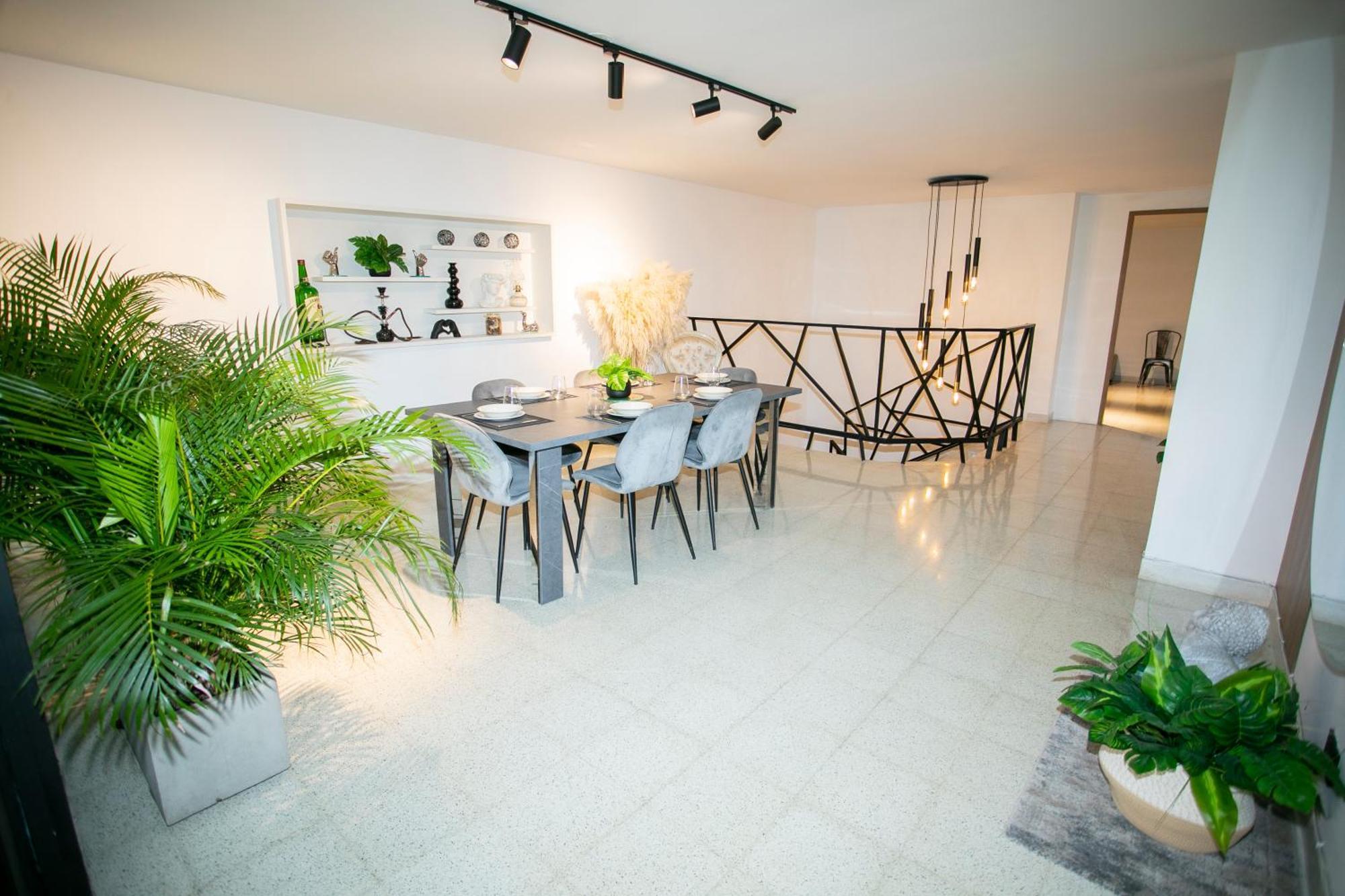 Lorel Spring Luxury Cozy And Relaxing 5br-ac-wifi-jacuzzi-ac-laundry Сasa de vacaciones