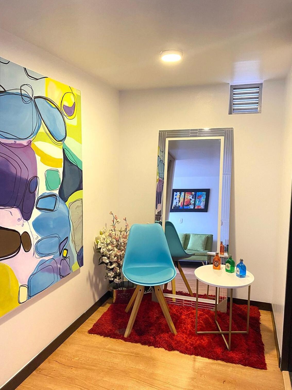 Tu Hogar Temporal En Medellin, Moderno, Comodo, Bien Ubicado Y Wifi 400