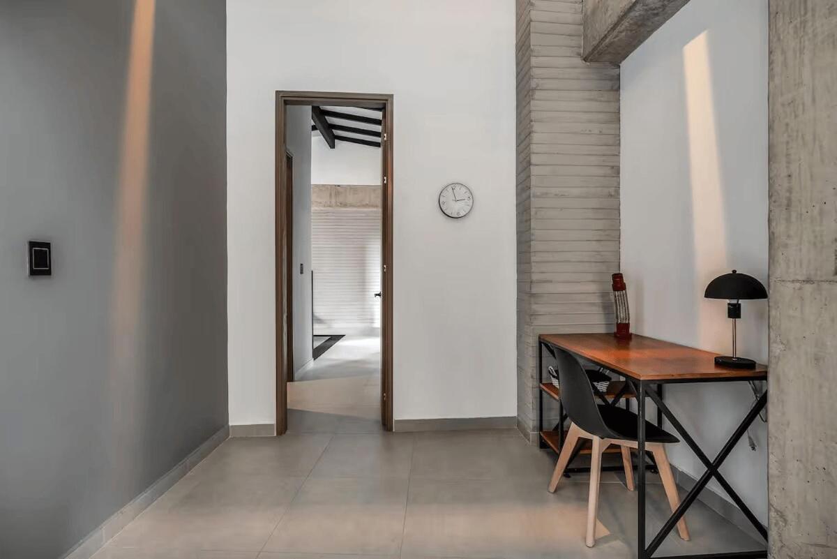 Poblado, 5 Min To San Lucas Plaza, Free Parking 315