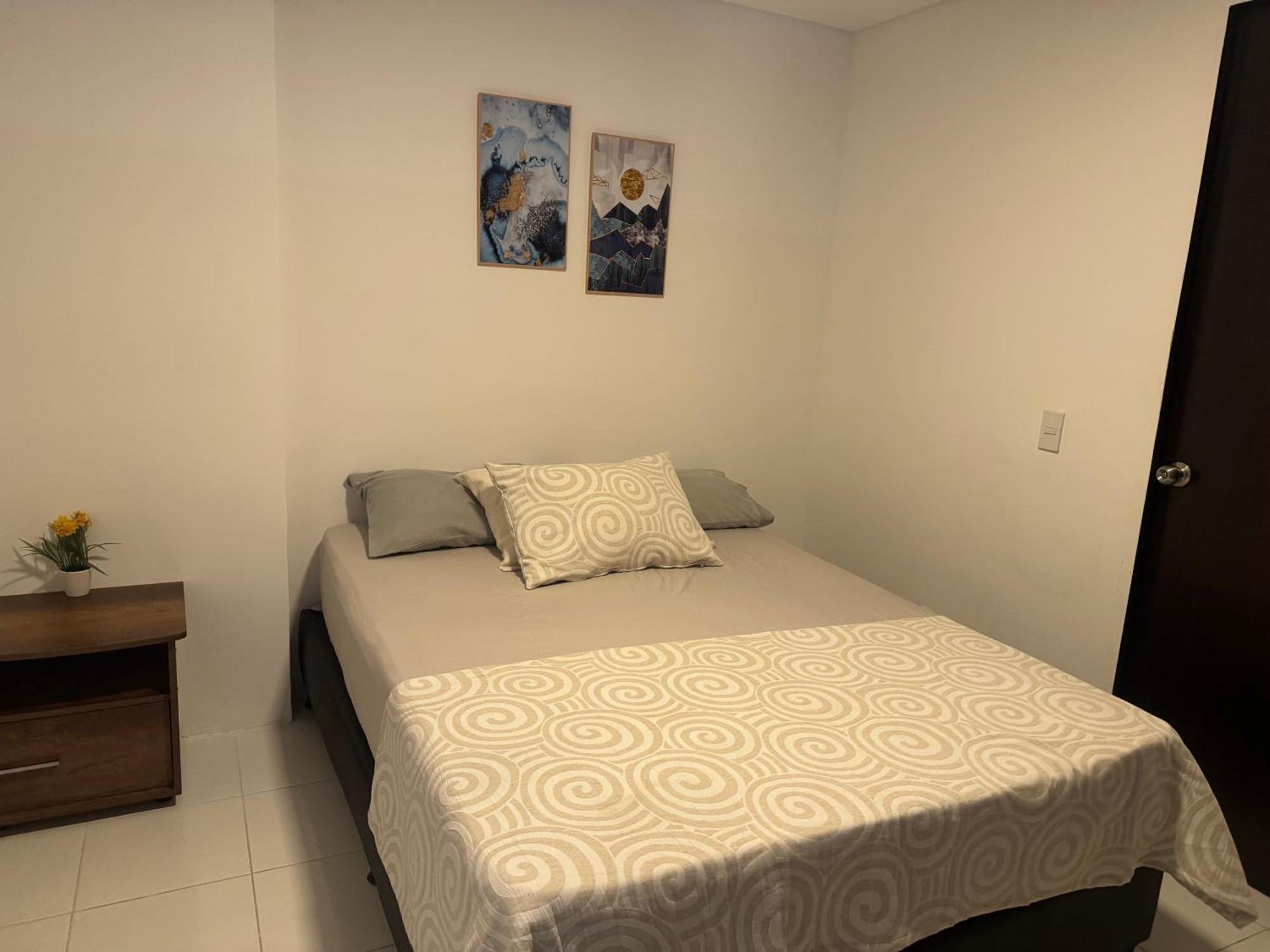 Apartamento Gran Loft Cerca Al Tesoro Y Al Lleras 121 Medellín