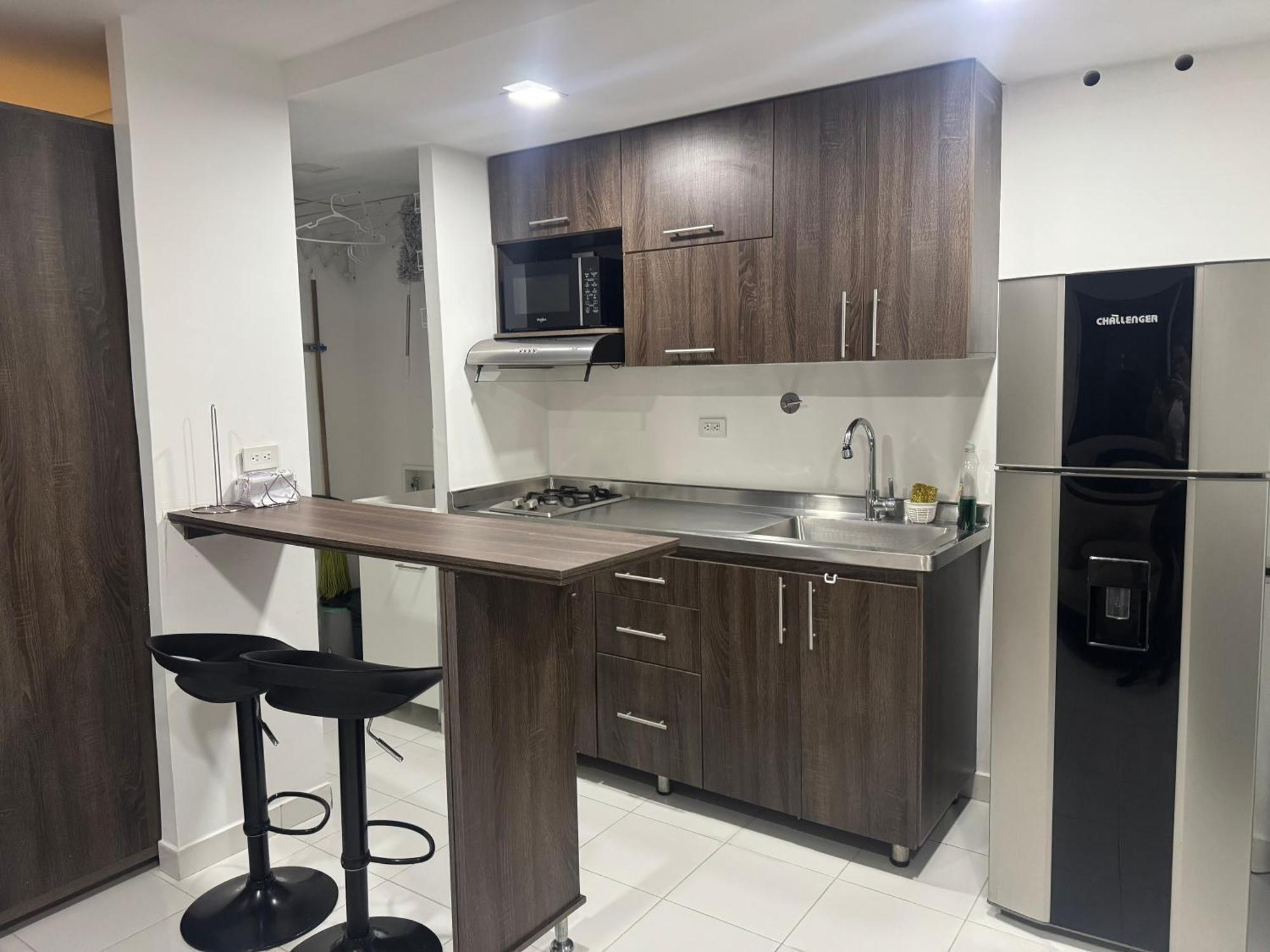 Apartamento Gran Loft Cerca Al Tesoro Y Al Lleras 121 Medellín