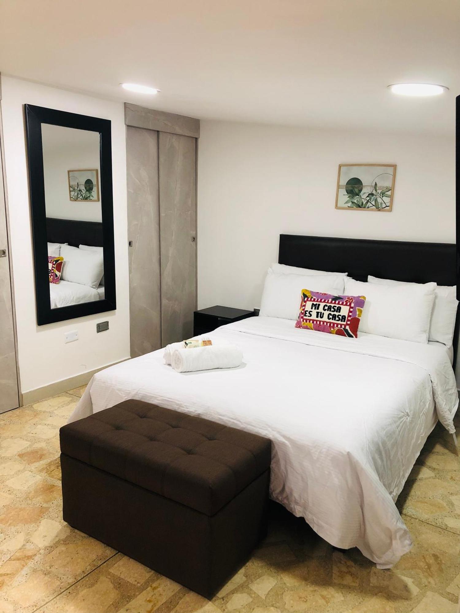 Hermoso En El Corazon De Laureles Apartment