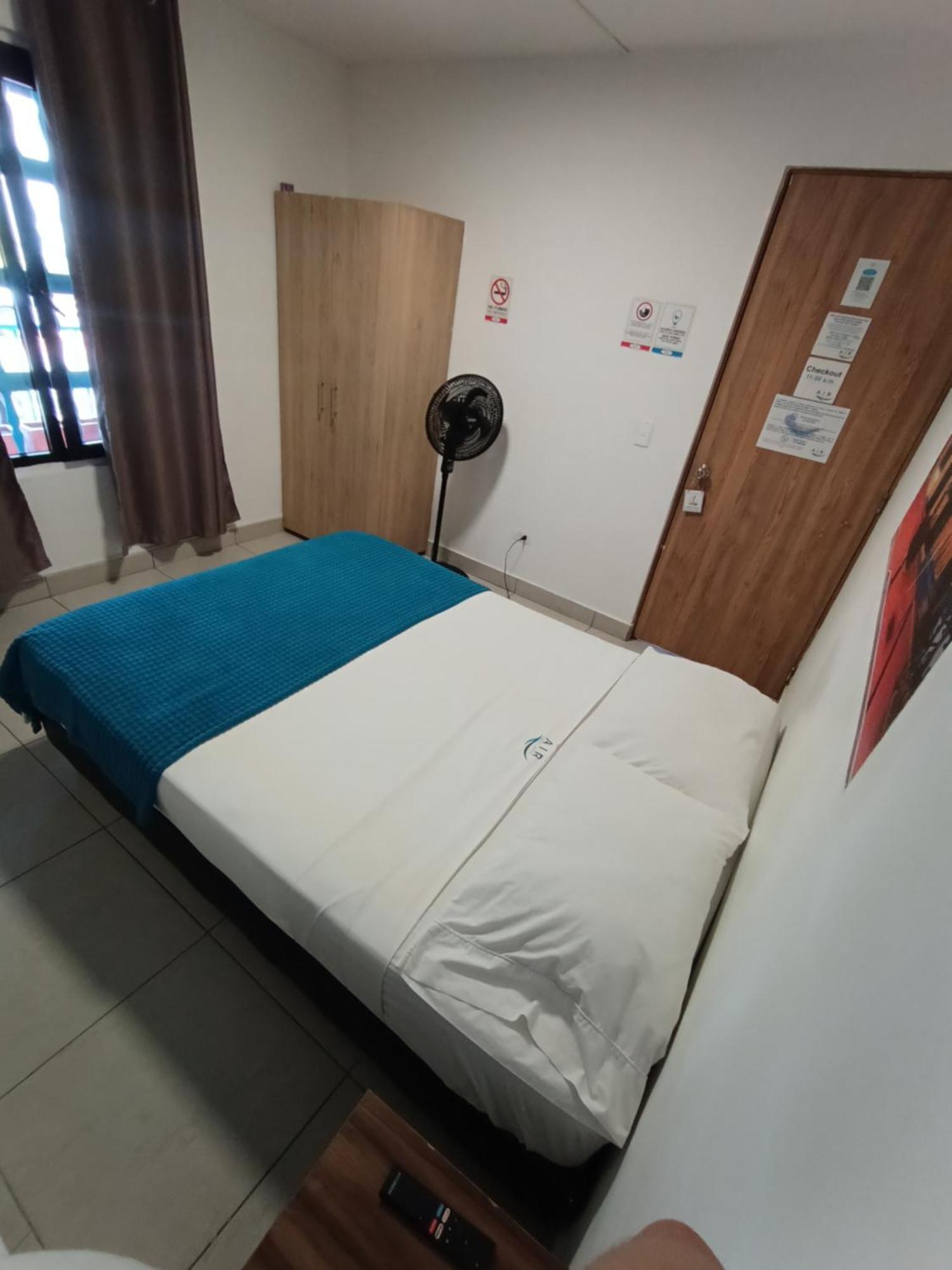 Air Hotel 3*