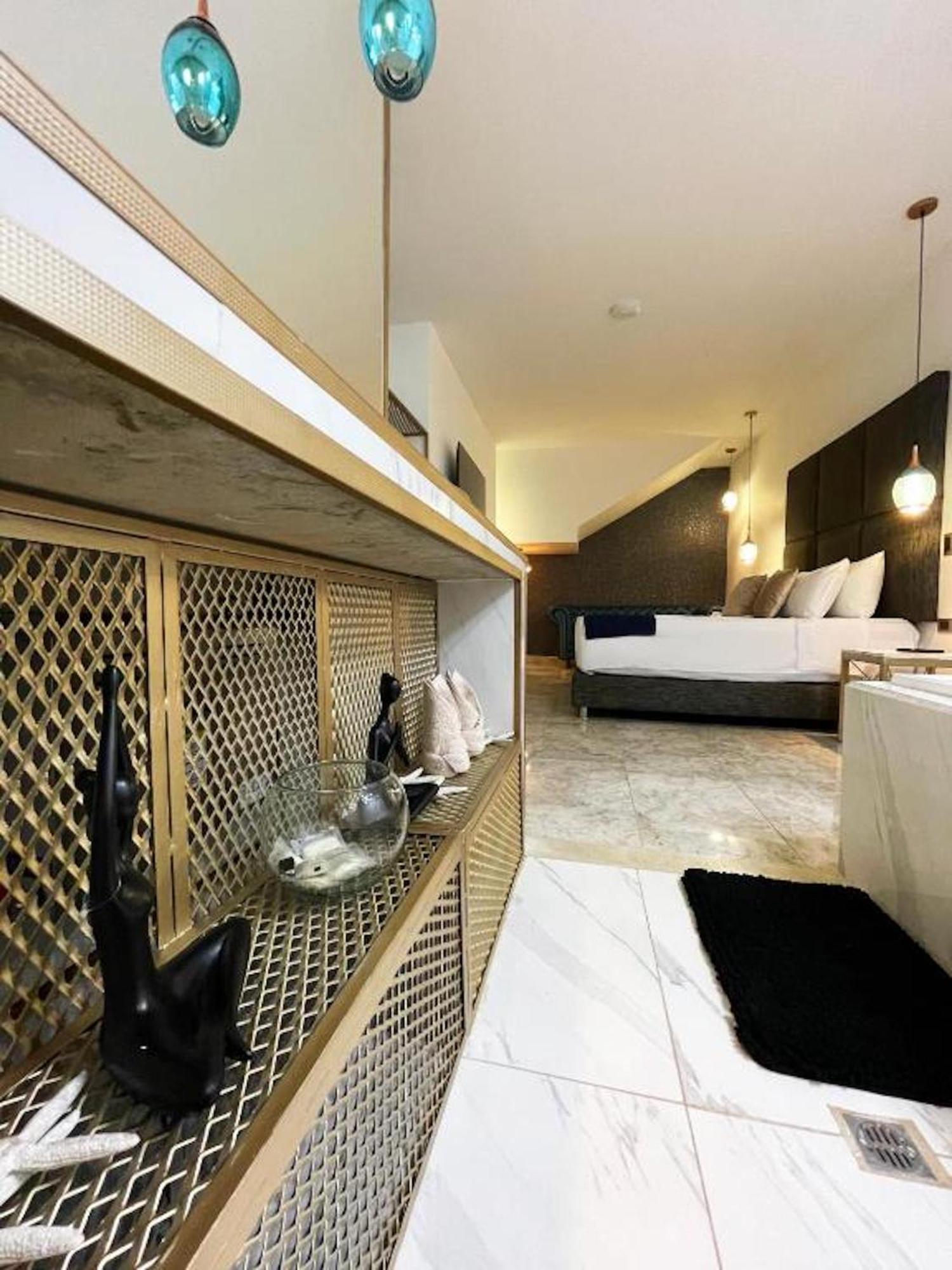 Hotel Llp 3*