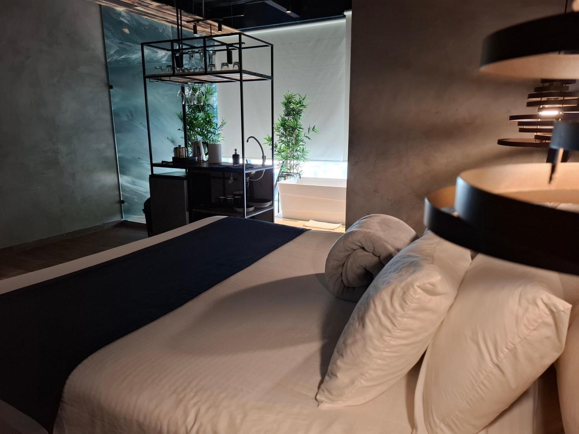 Llp Hotel