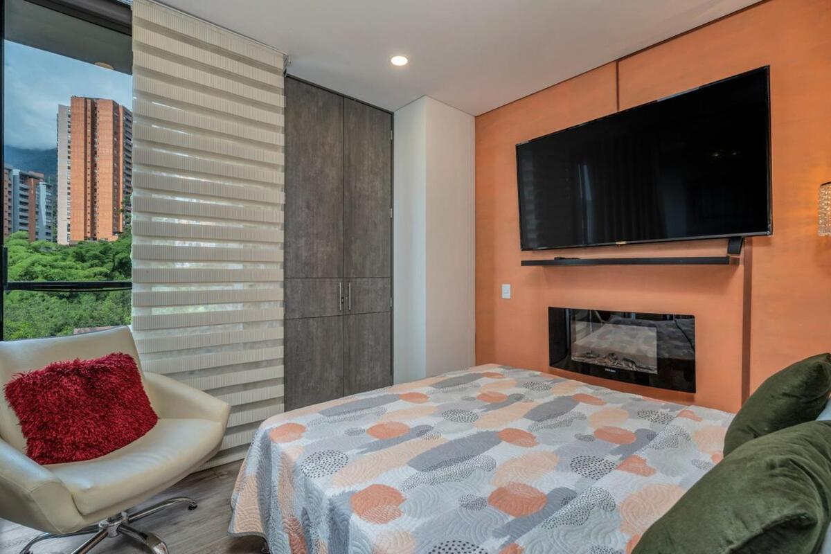 2 Bed 2 Baths With Pool And Gym In Poblado Apartamento