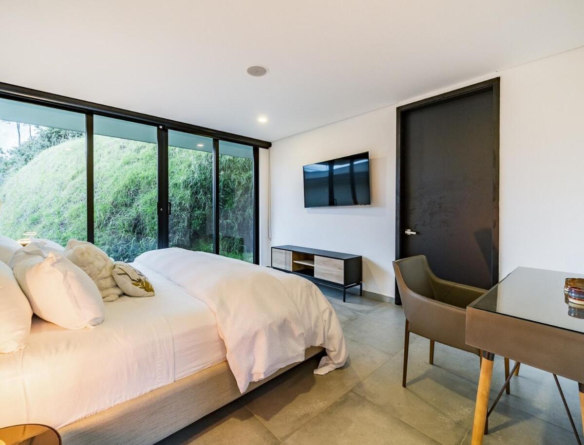 Exquisite Retreat In Medellín