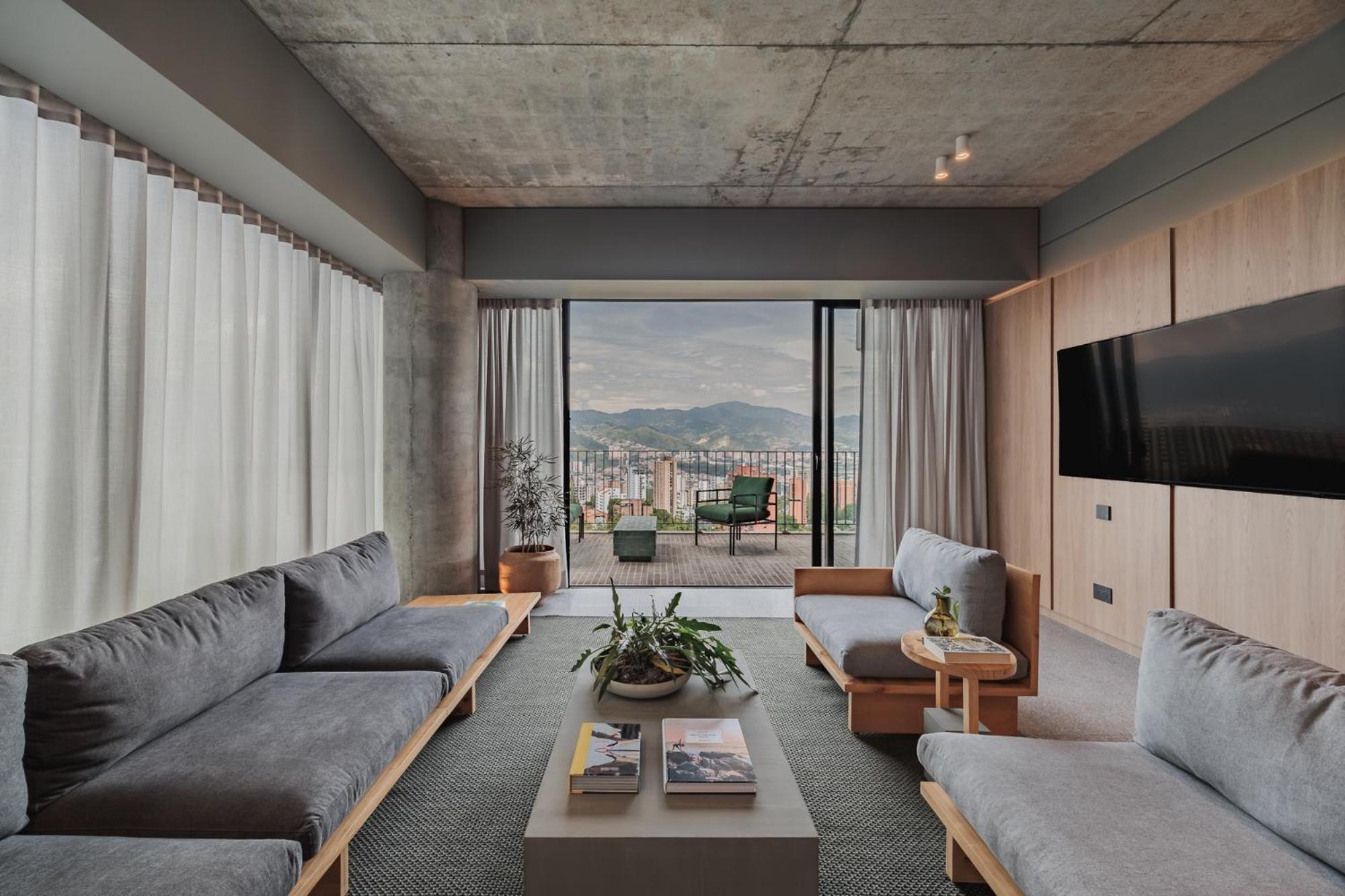 The Somos Loho 5* Medellín