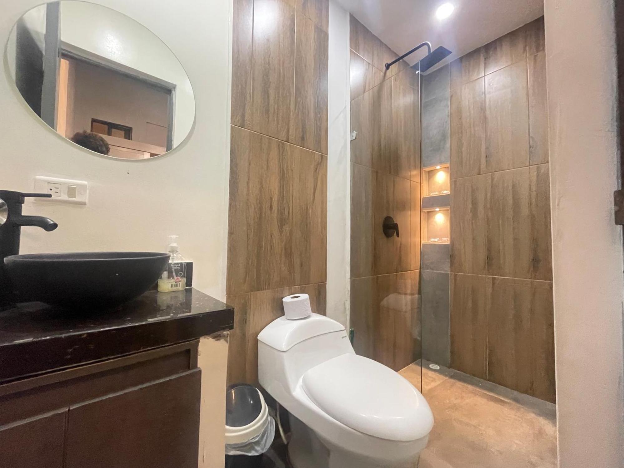 Apartamento Pequeno La 70 Estadio Laurles Medellín