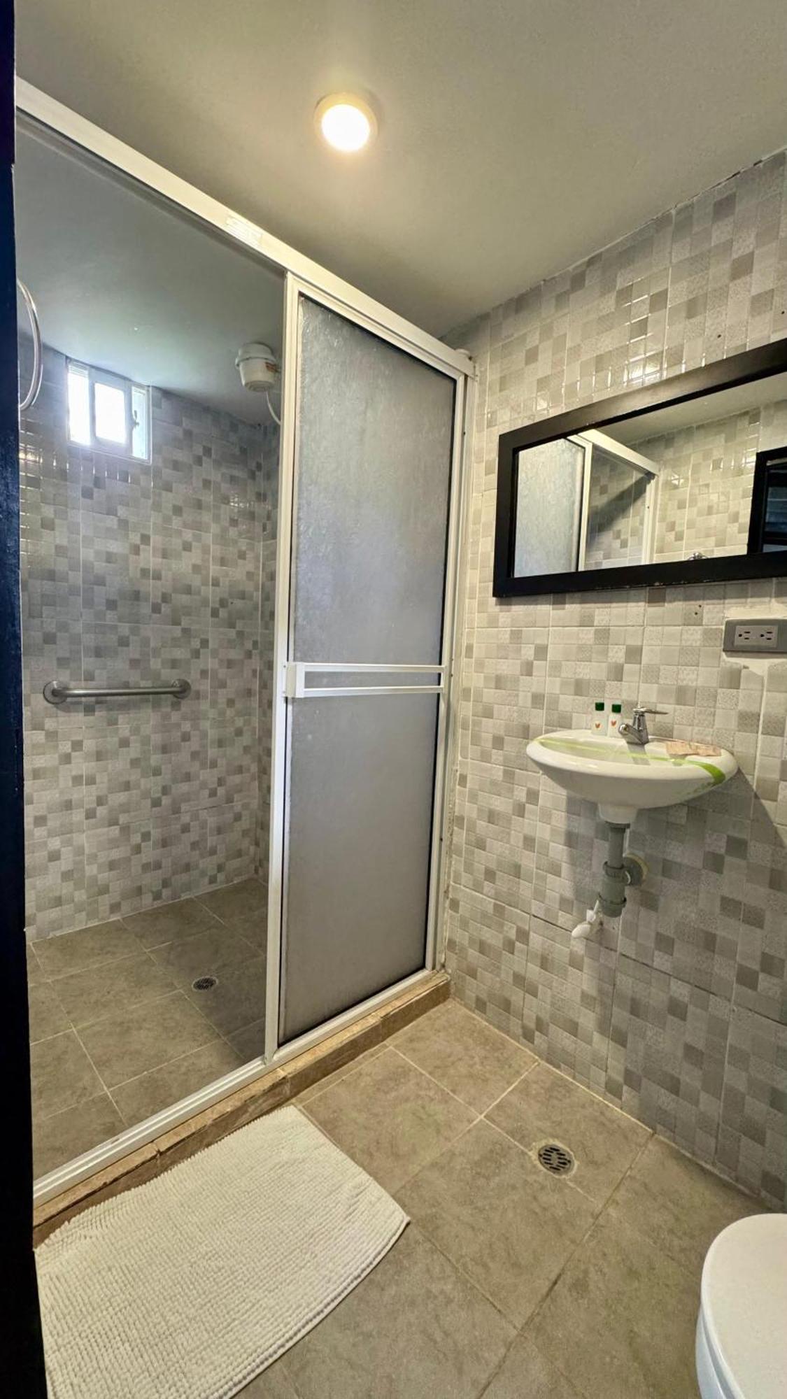 Premium Real 3* Medellín