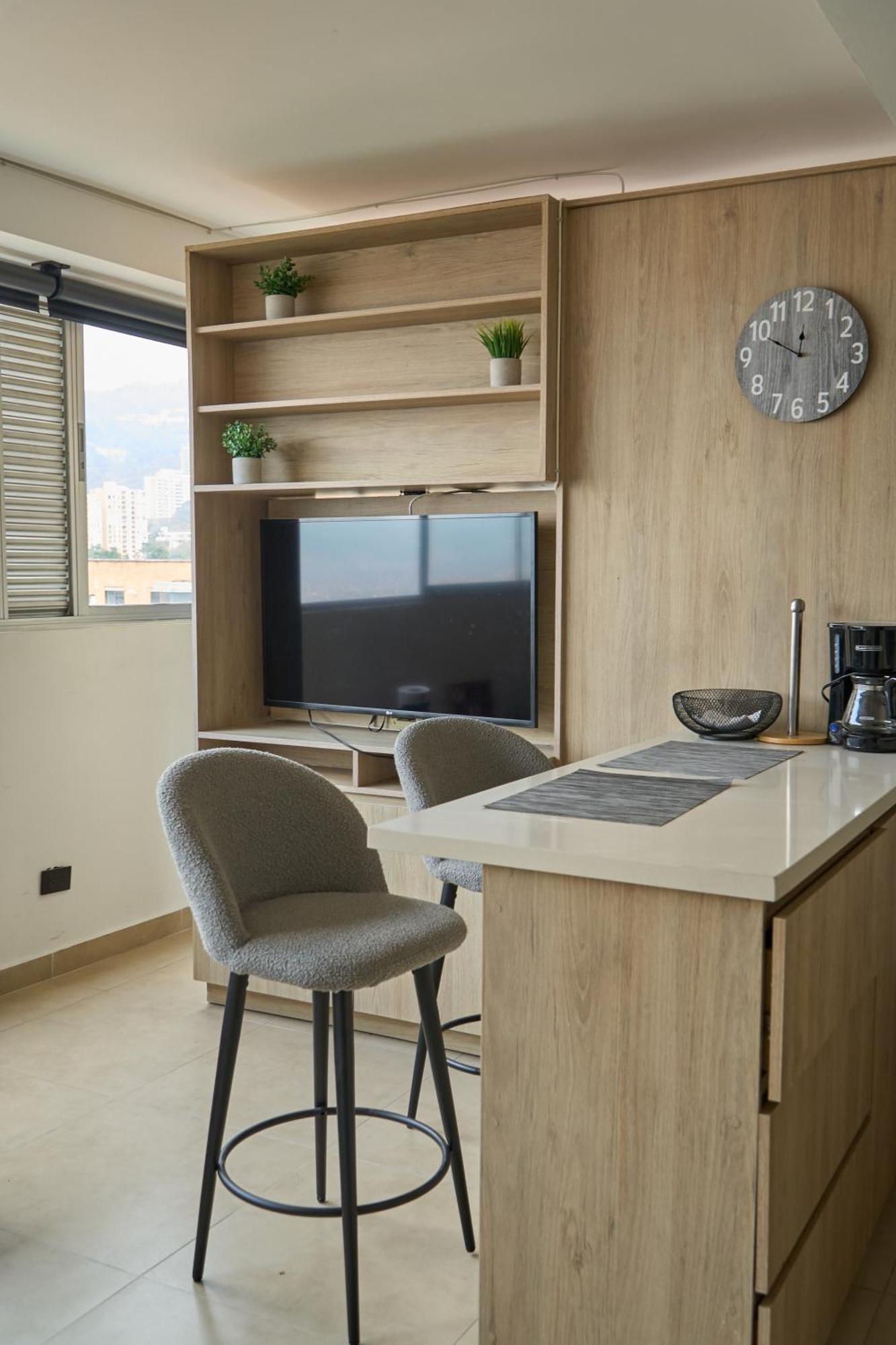Stylish Close To Provenza By Hoost *