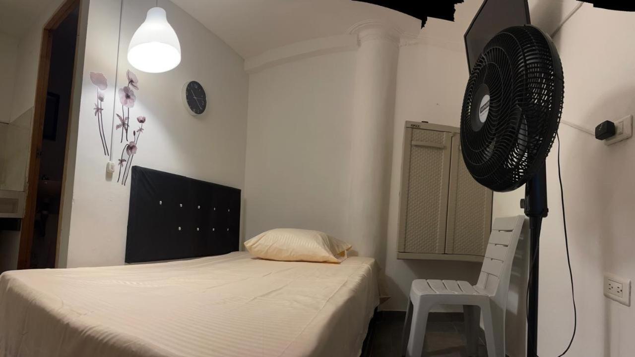 Apartamento # 1 Interno *