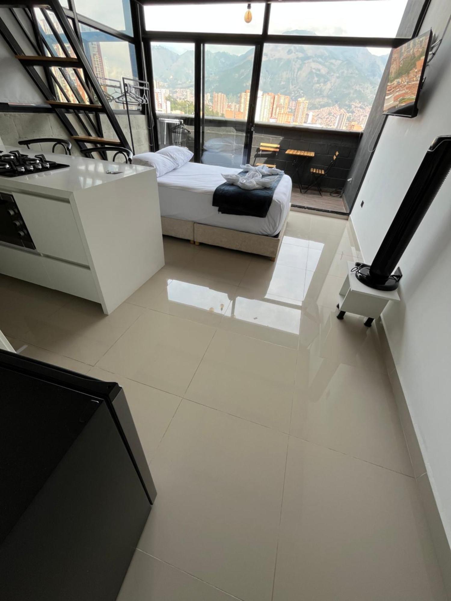 Ps8 * Medellín