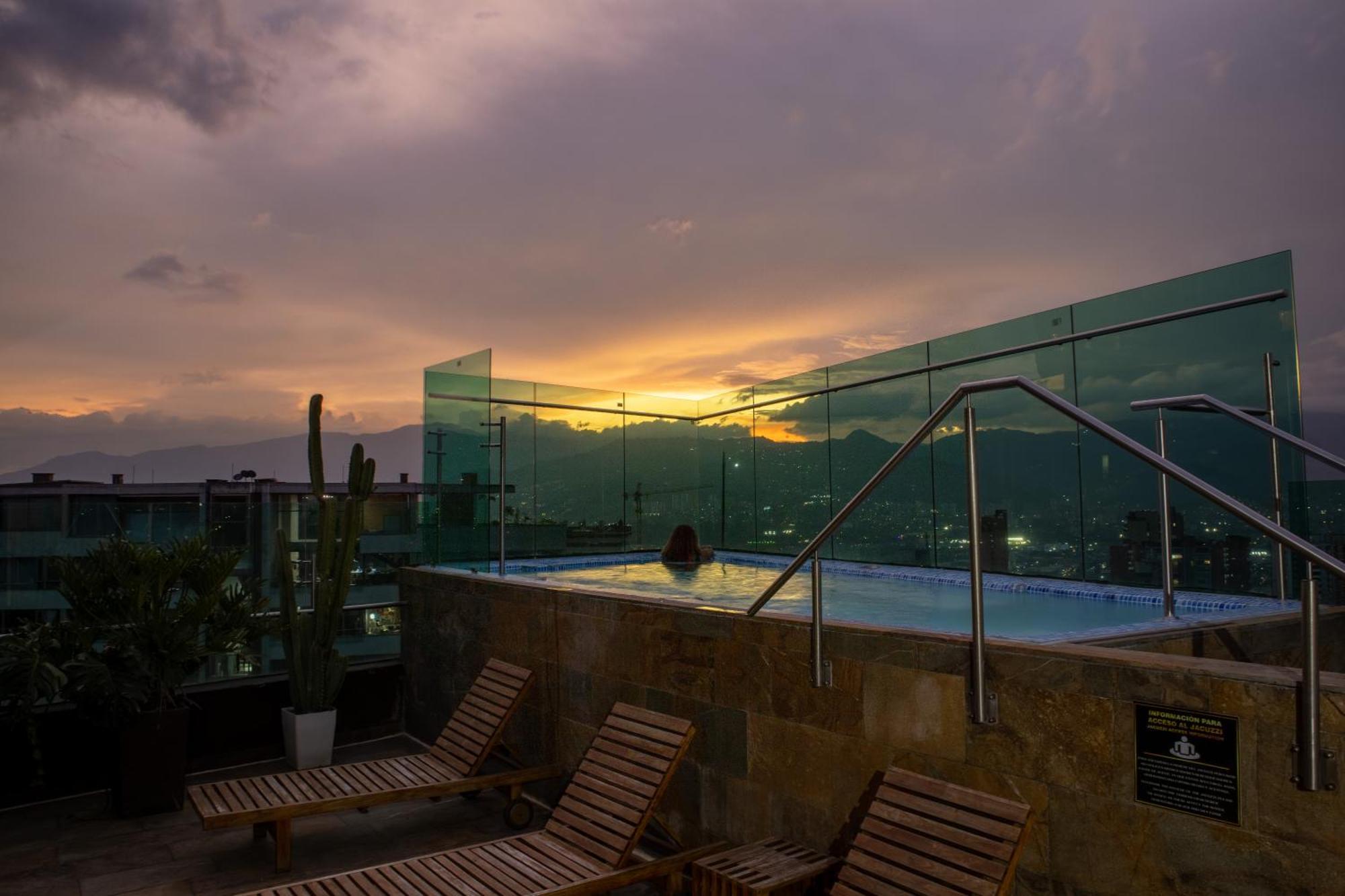 Cafe Hotel 4*