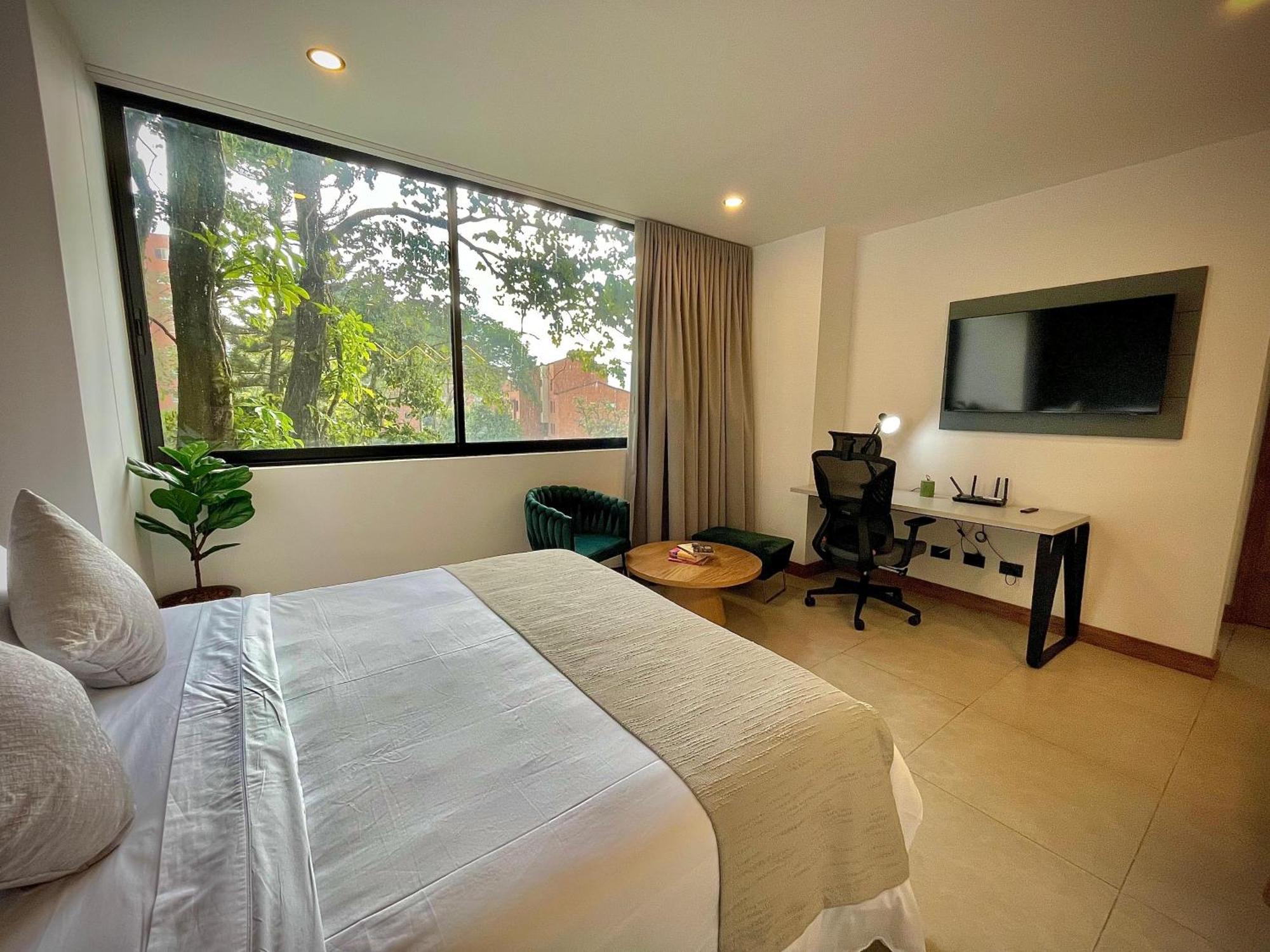 Hotel Nomadic