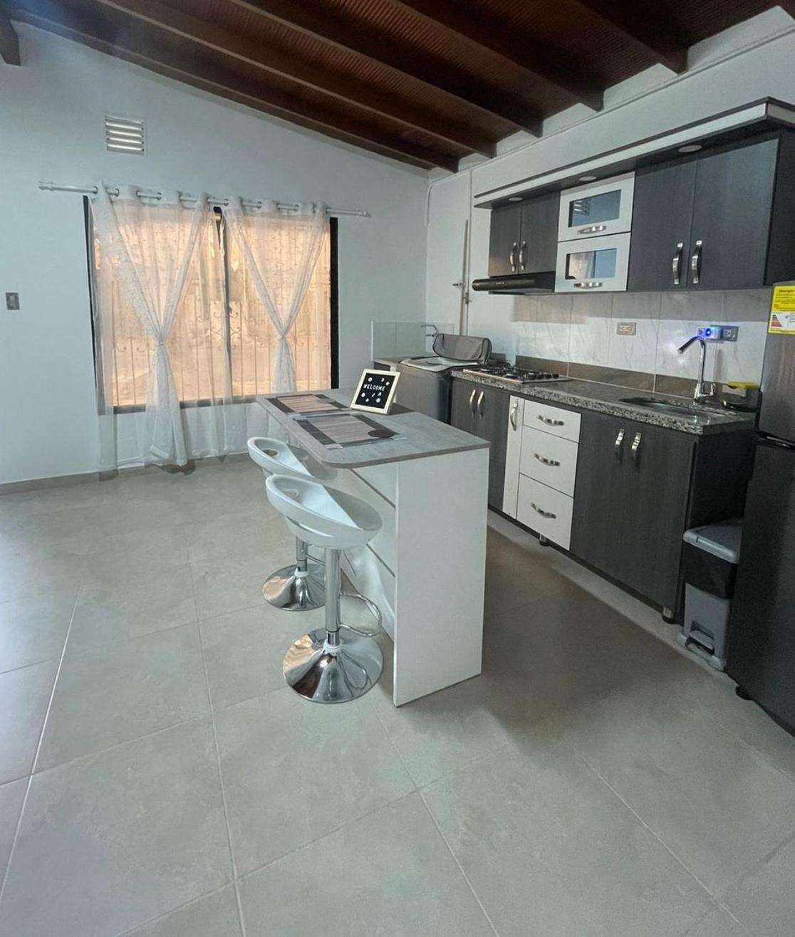 Aparta Estudio Laureles - Estadio Apartamento