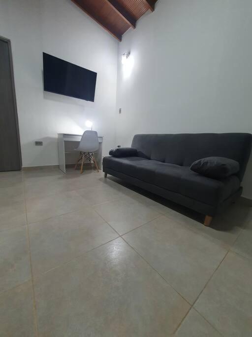 Aparta Estudio Laureles - Estadio *