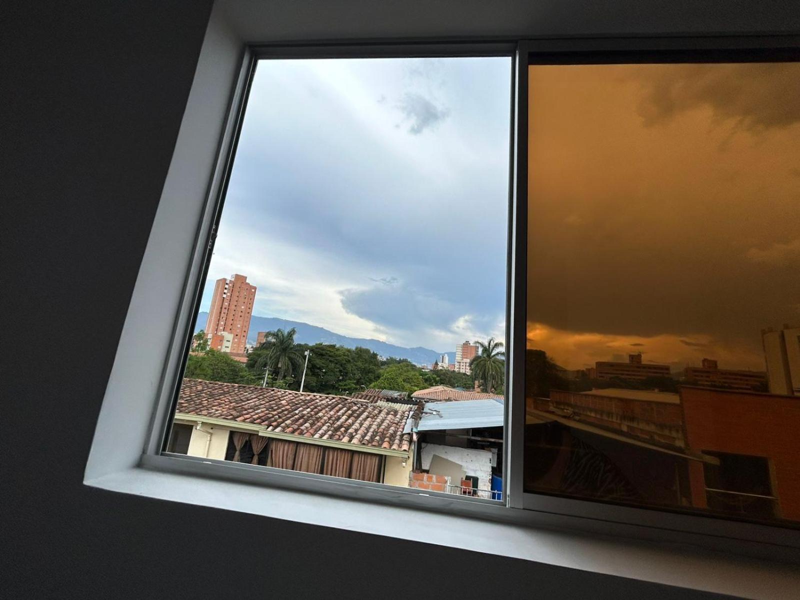 Cerca Al Metro Y Lugares Turisticos Medellín