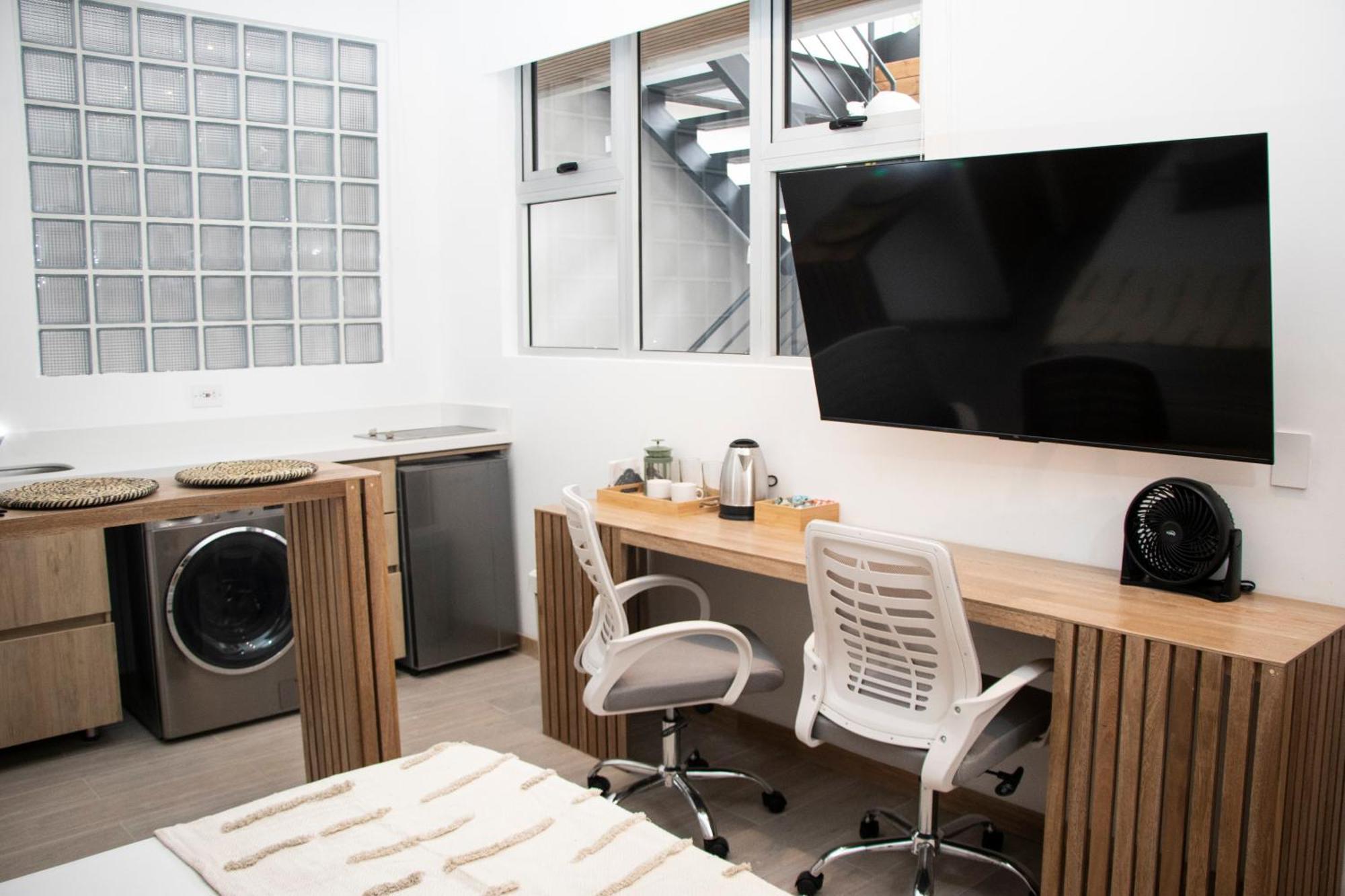 Zenia 70 Living & Apartamento