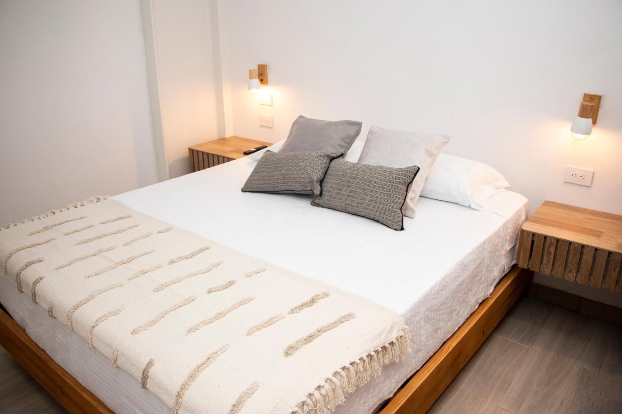 Zenia 70 Living & Apartamento