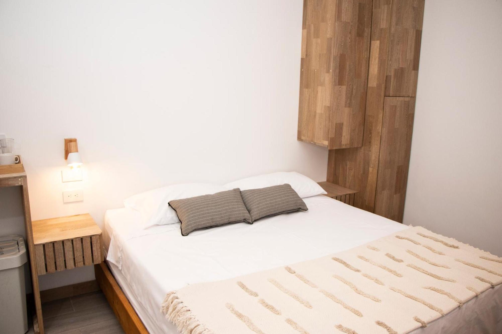 Zenia 70 Living & Apartamento