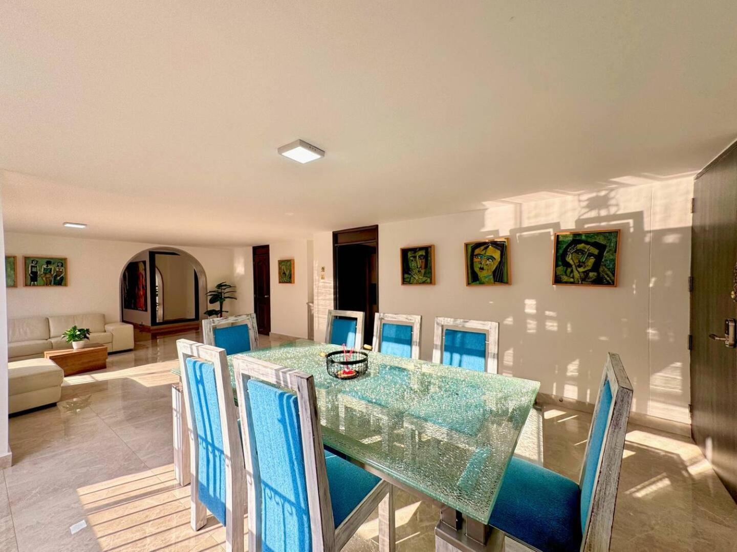 4br 232 M In El Poblado, El Tesoro *