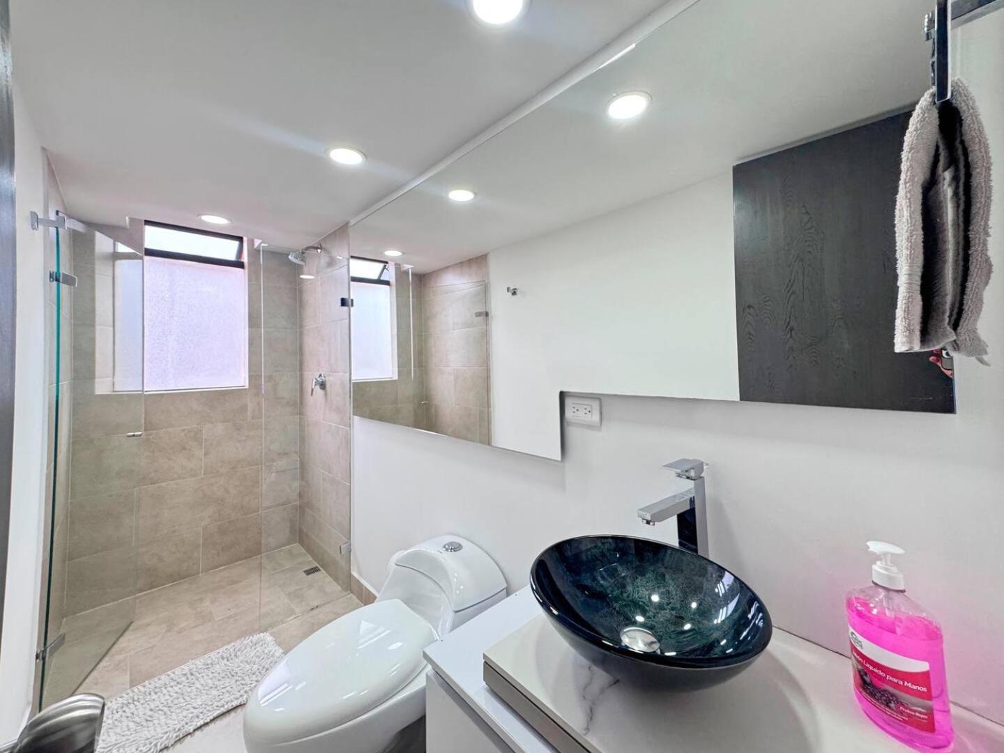 4br 232 M In El Poblado, El Tesoro *