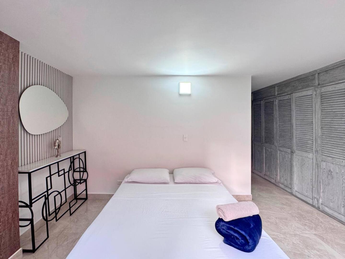 Сasa de vacaciones 4br 232 M In El Poblado, El Tesoro