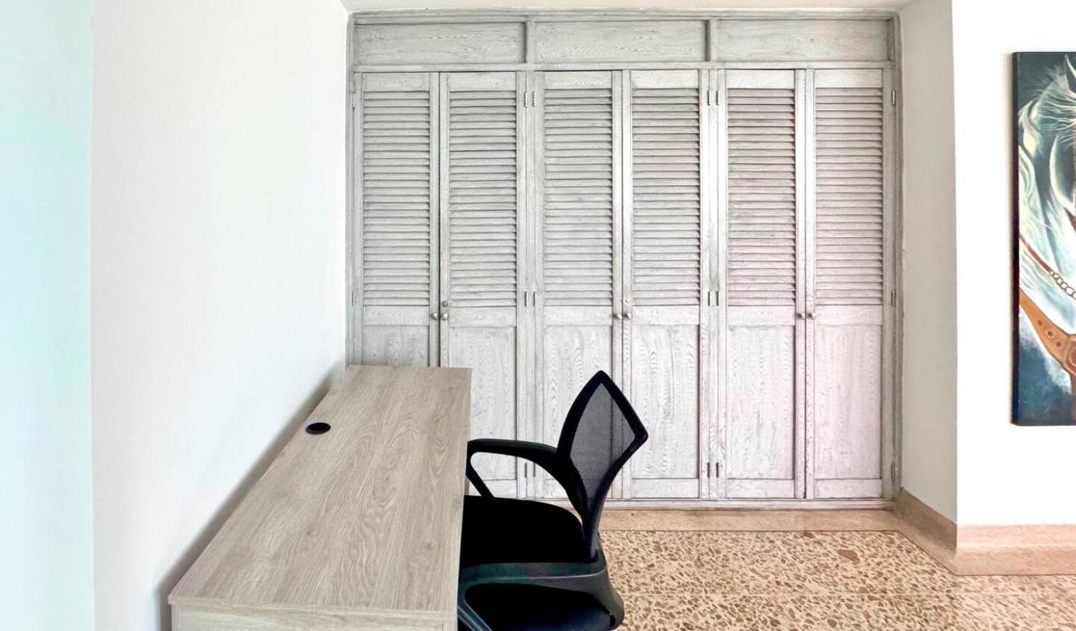 Сasa de vacaciones 4br 232 M In El Poblado, El Tesoro *