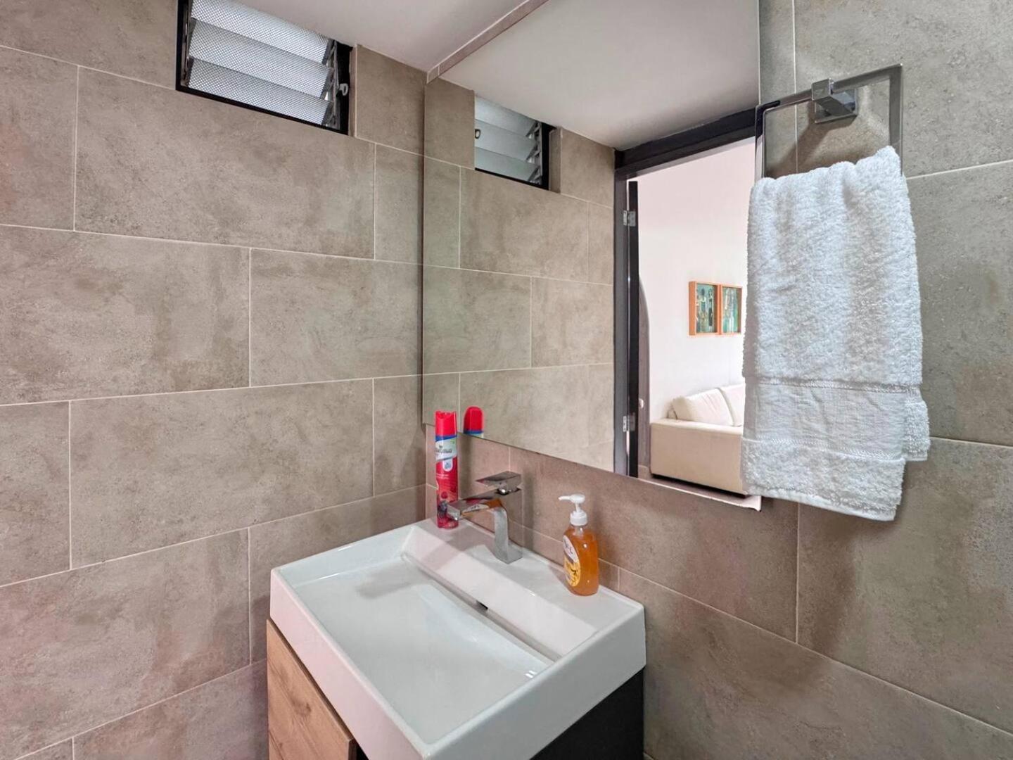 4br 232 M In El Poblado, El Tesoro *