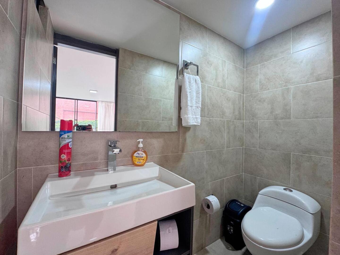 4br 232 M In El Poblado, El Tesoro Сasa de vacaciones *