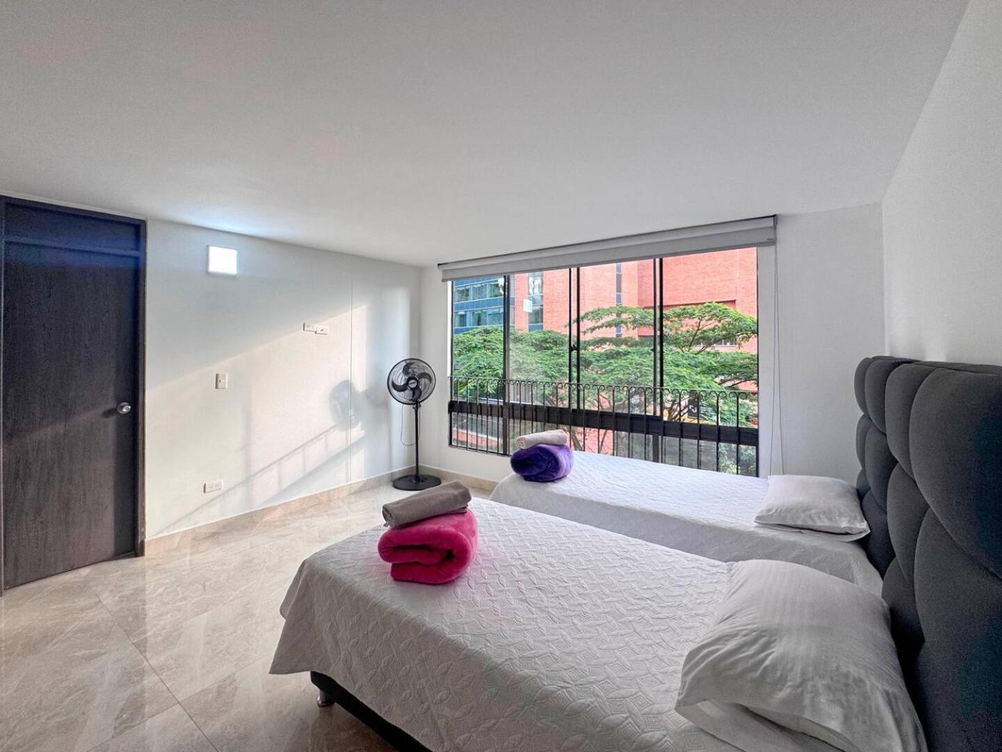Сasa de vacaciones 4br 232 M In El Poblado, El Tesoro