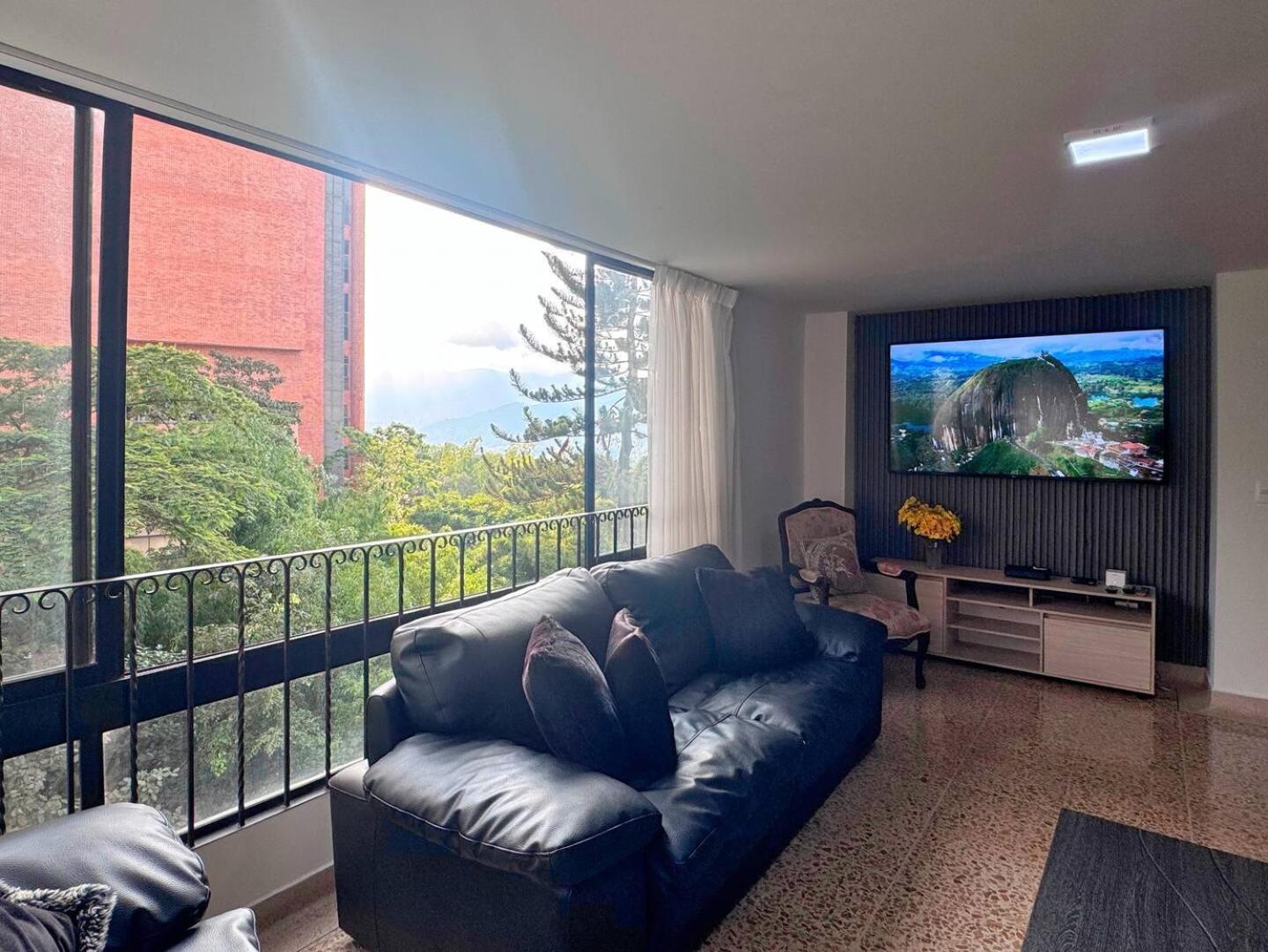 4br 232 M In El Poblado, El Tesoro Сasa de vacaciones *