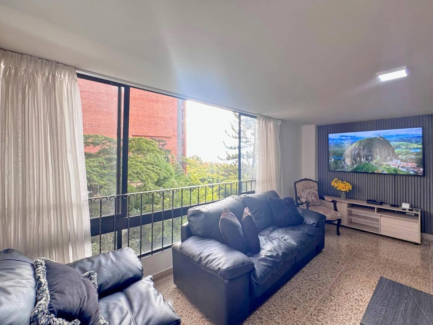 4br 232 M In El Poblado, El Tesoro Medellín