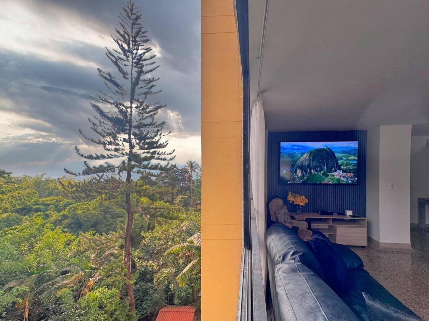4br 232 M In El Poblado, El Tesoro Сasa de vacaciones *