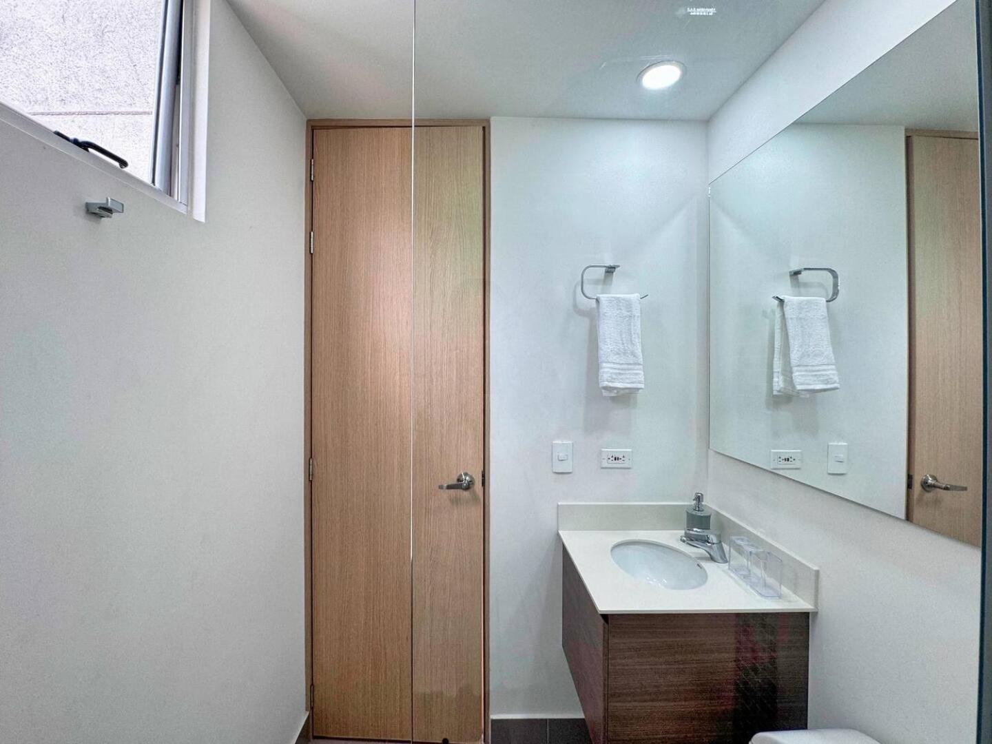 Apartamento 3br Panoramic Near Country Club El Poblado