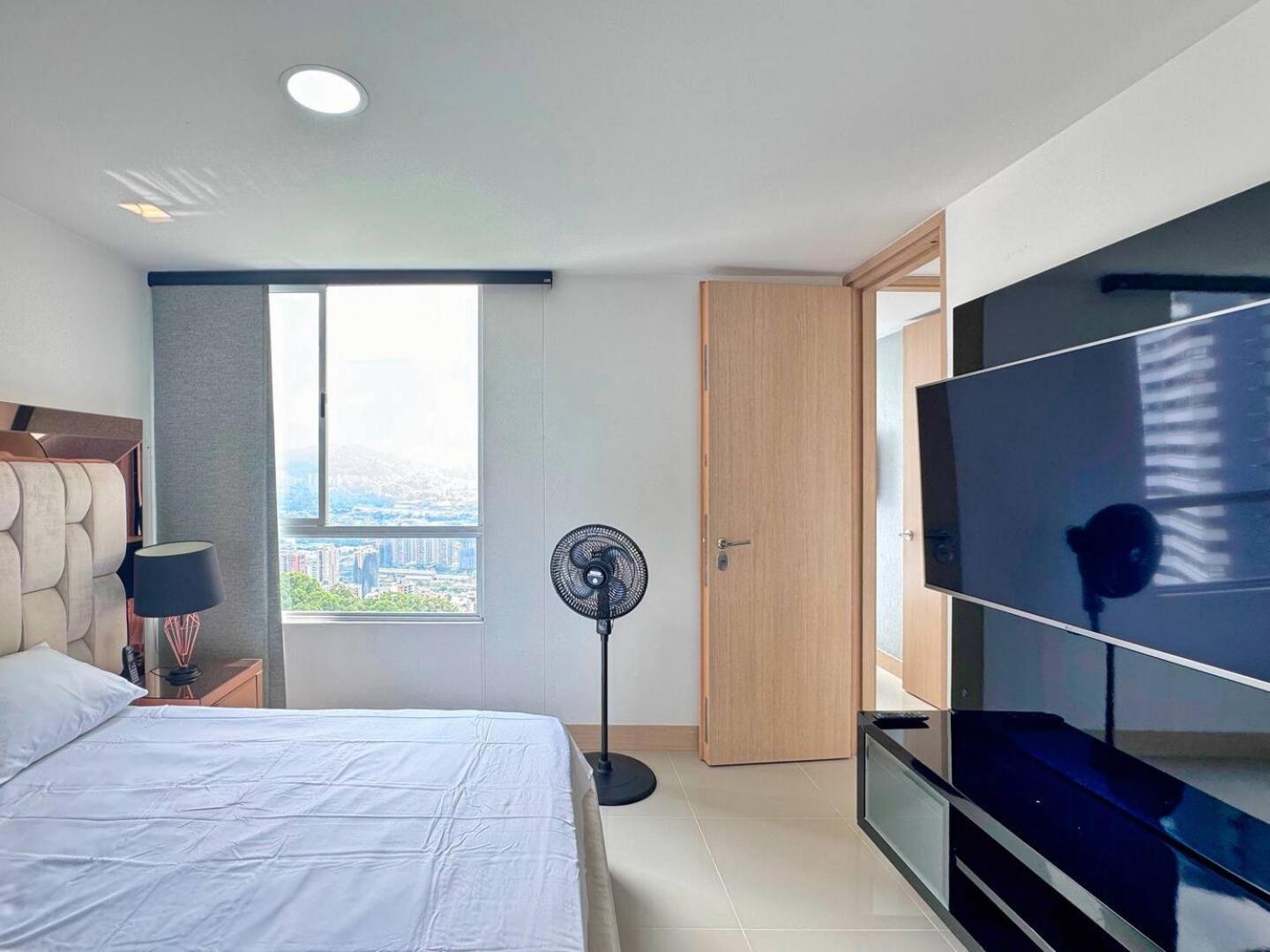 Apartamento 3br Panoramic Near Country Club El Poblado *