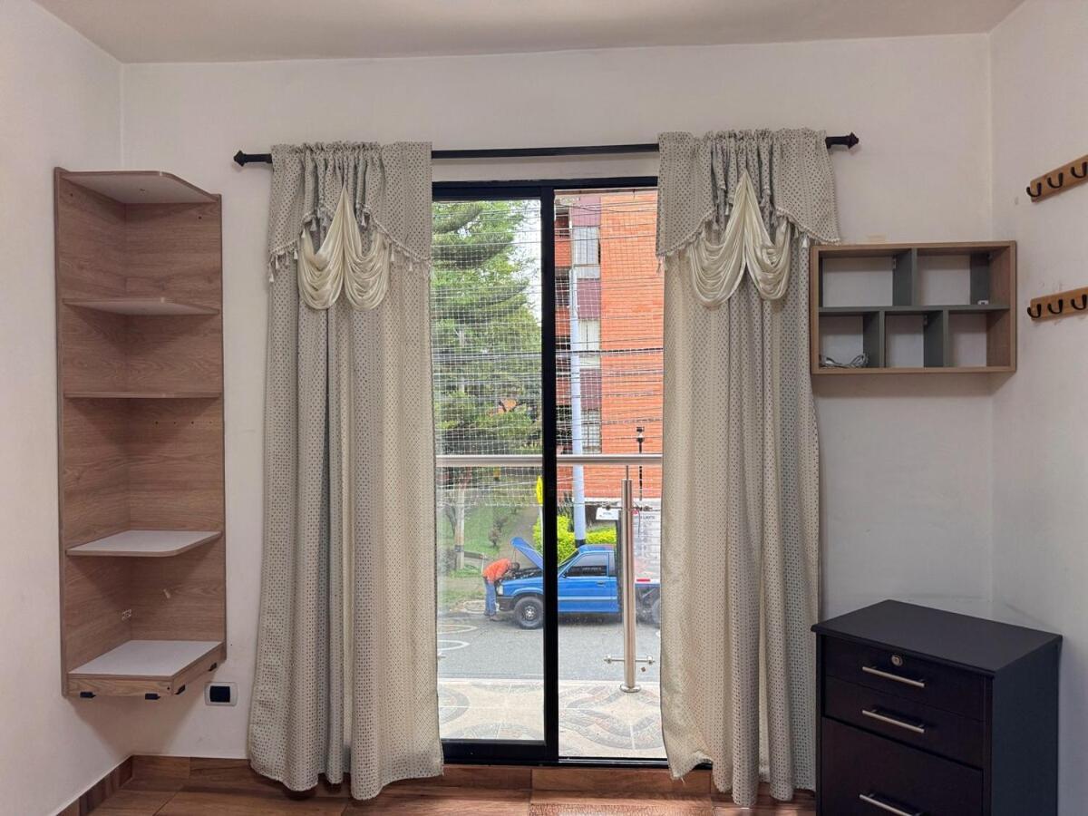 Apartamento En Belen Cerca A Laureles, Wifi, Balcon Y Patio Medellín