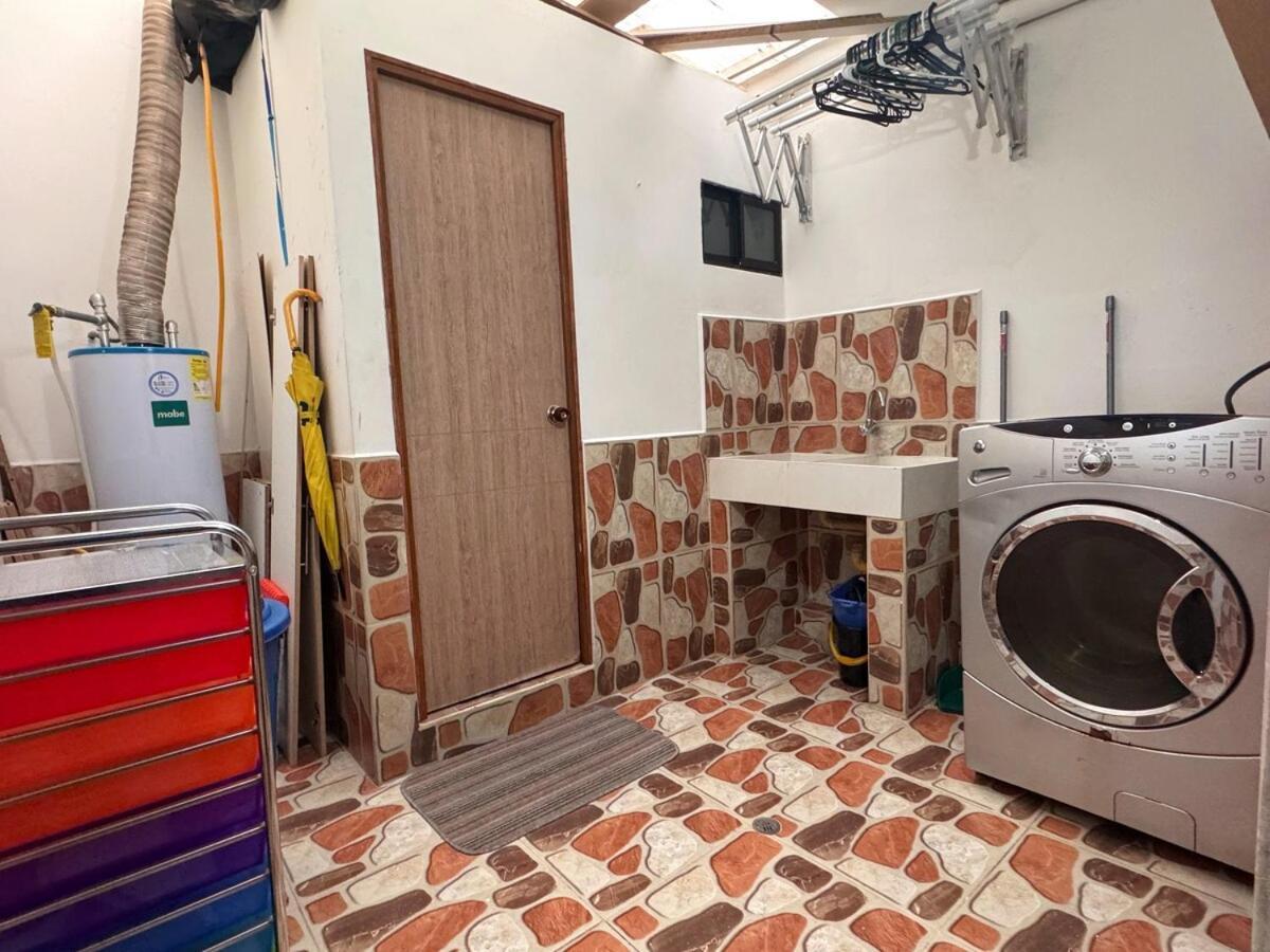 En Belen Cerca A Laureles, Wifi, Balcon Y Patio *